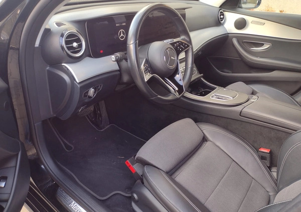 Mercedes-Benz Klasa E cena 184500 przebieg: 80000, rok produkcji 2022 z Otmuchów małe 191